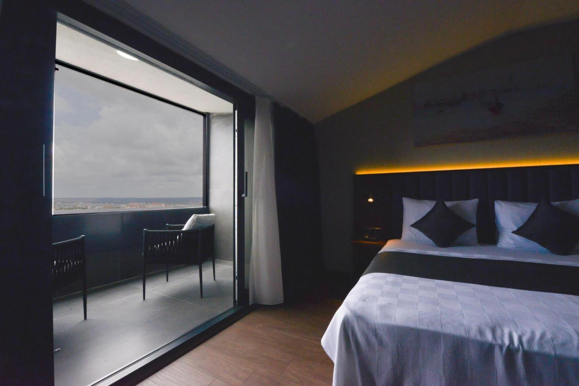 Istport Garden Hotels Arnavutköy エクステリア 写真 A room at the hotel